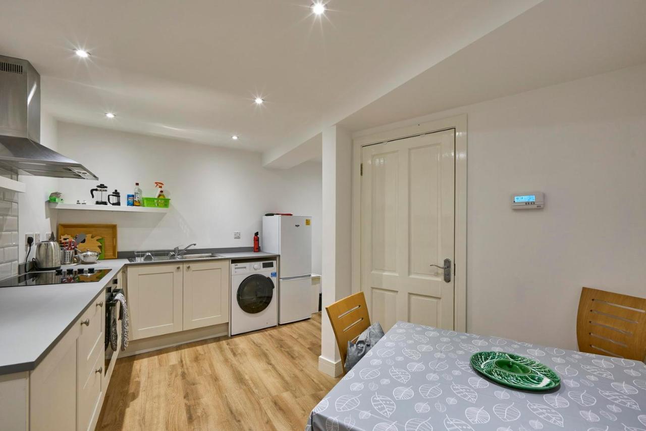 Central, Newly Refurbished Cottage In Portaferry Exterior foto